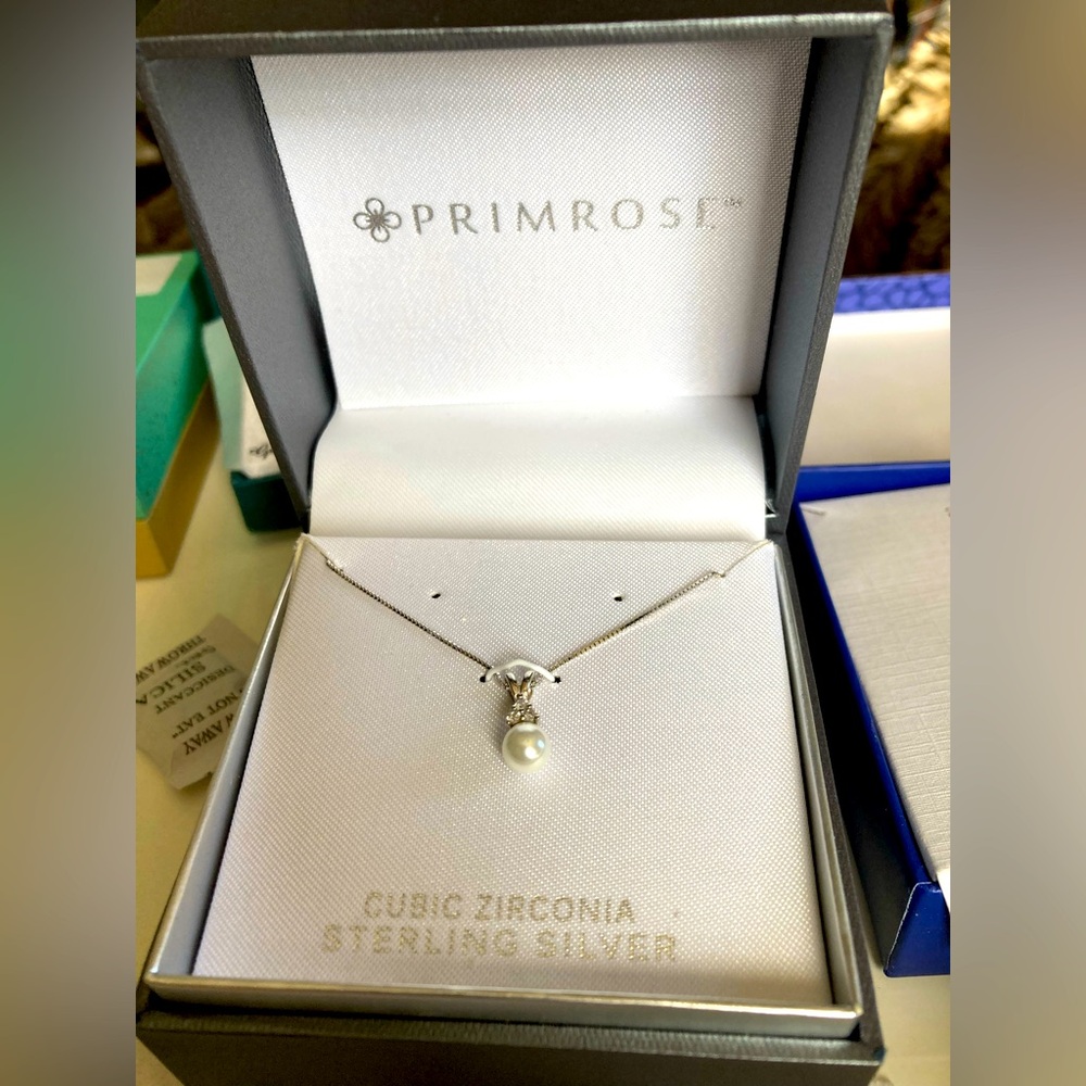 NIB PRIMROSE Sterling Silver Cubic Zirconia And Pearl Pendant W/ 18”Box Chain